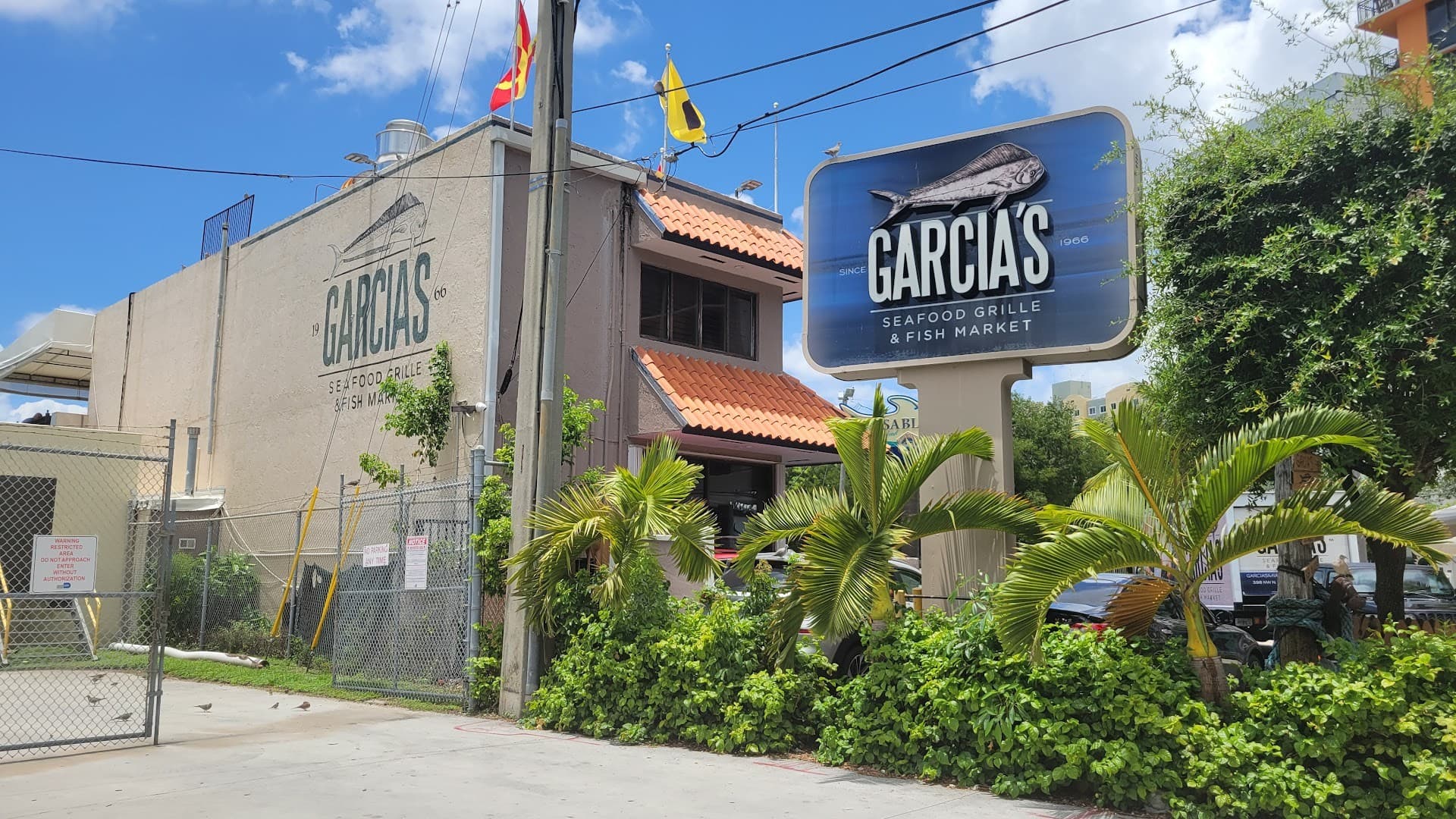Garcia's Seafood Grille & Fish Market exterior in Miami