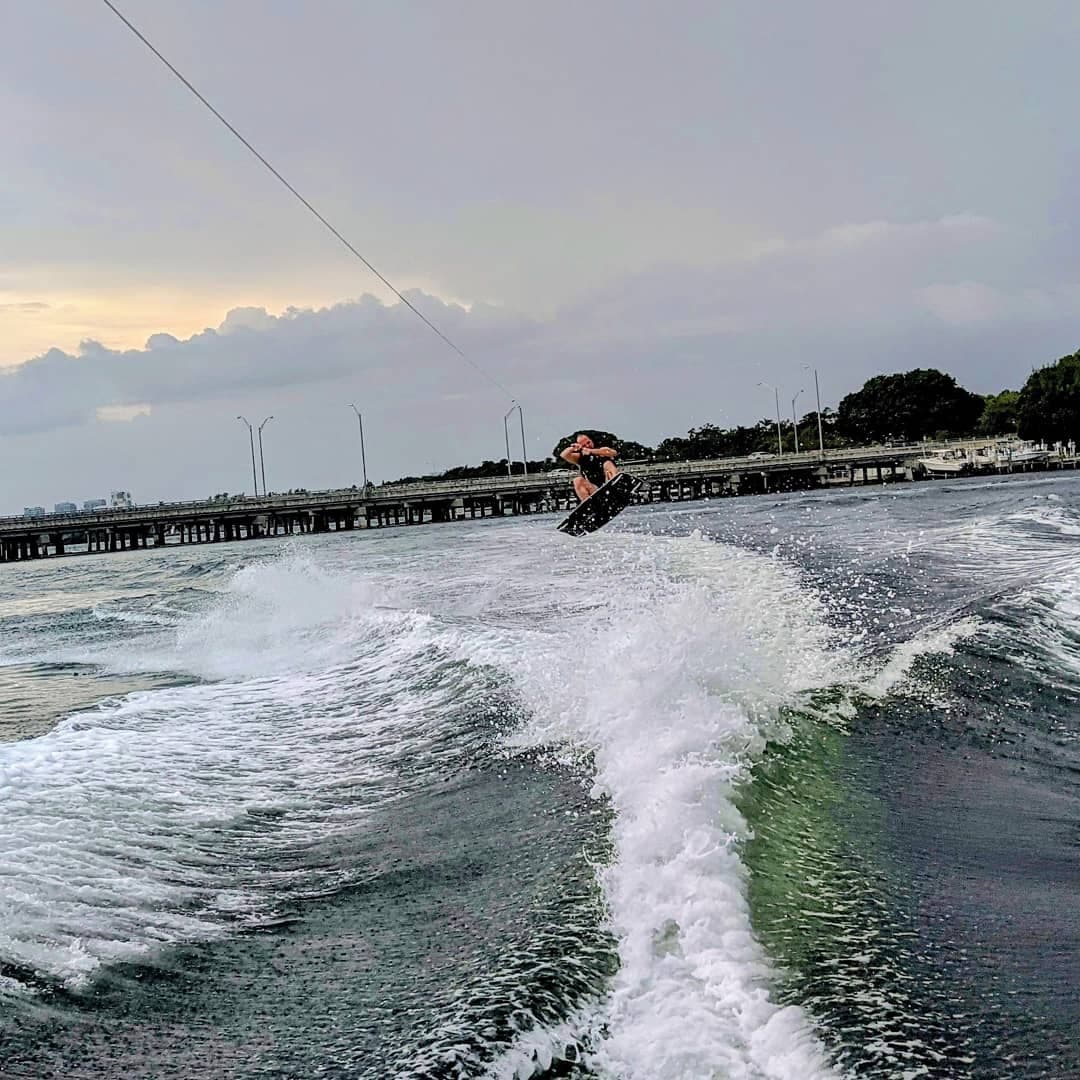 Wakeboarding at Gator Bait Wakeboard & Wakesurf School in Miami