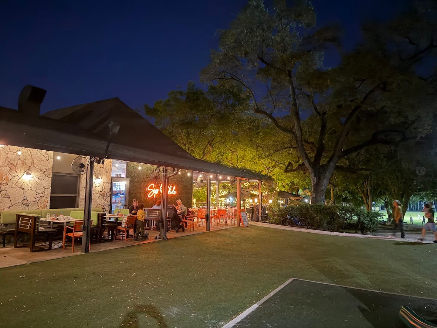 Exterior view of Glass & Vine restaurant in Miami