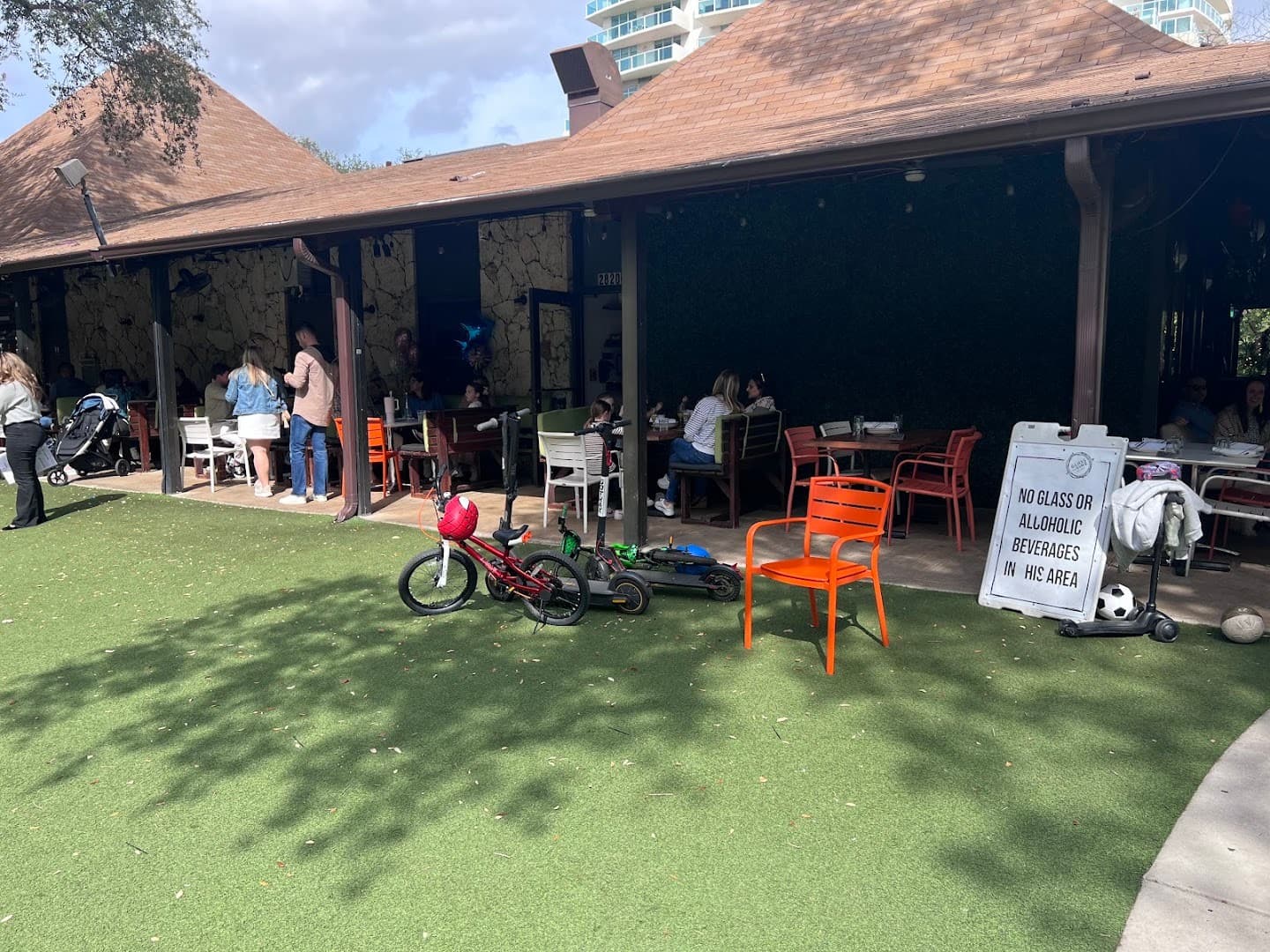 Outdoor patio at Glass & Vine restaurant in Miami