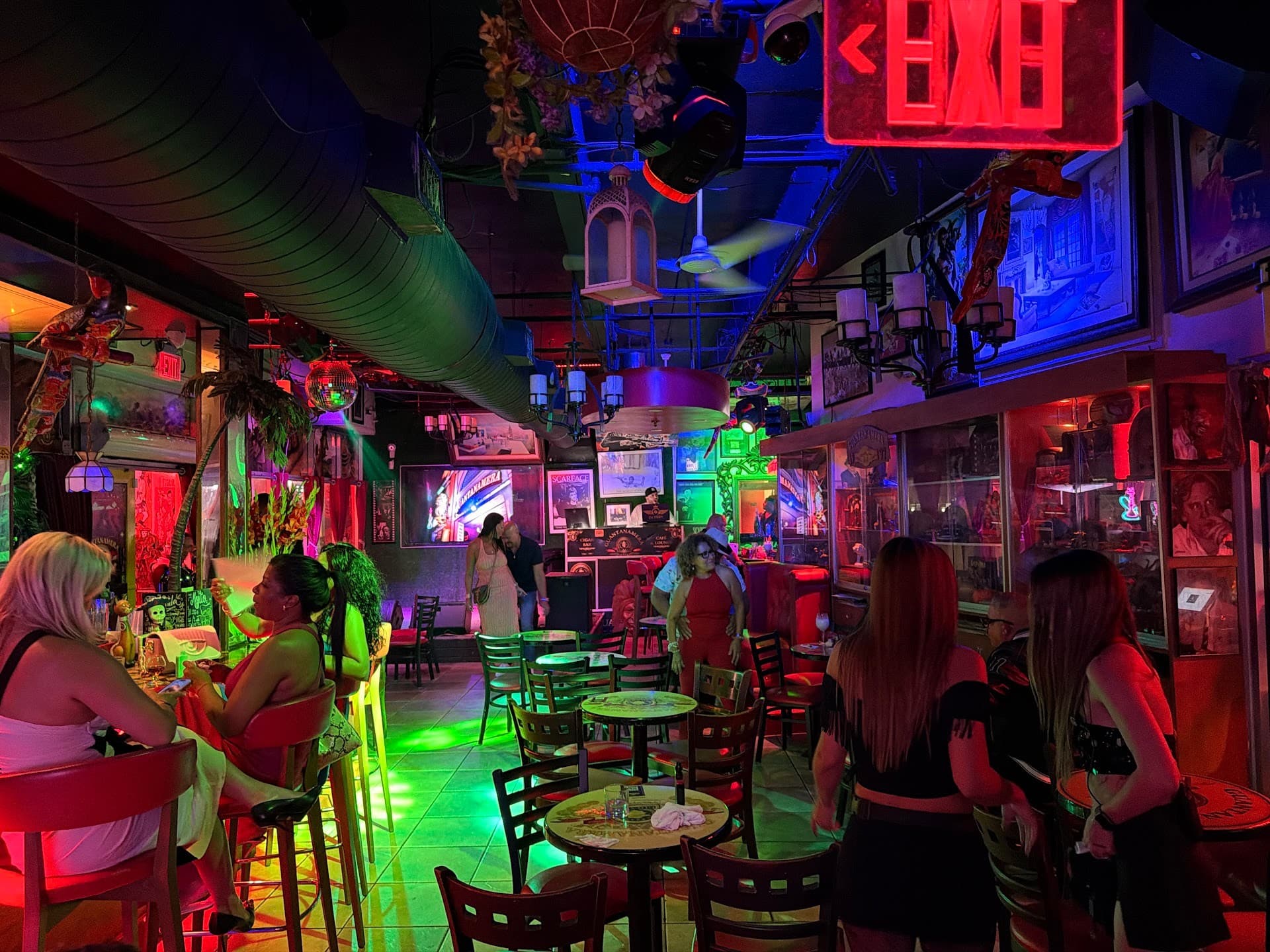 Guantanamera tropical café and Lounge interior in Miami