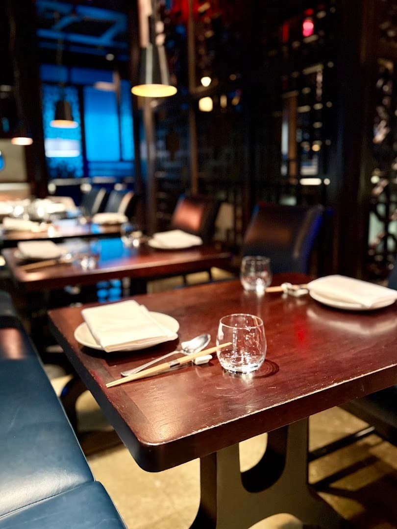 Hakkasan Miami interior dining scene