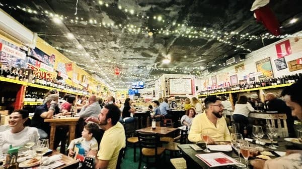 Happy Wine Calle Ocho interior ambiance in Miami