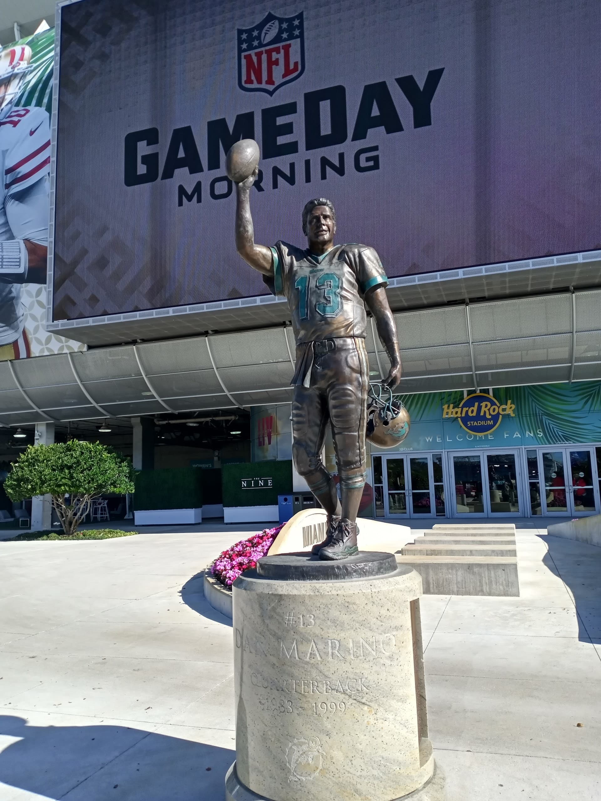 Dan Marino statue at Hard Rock Stadium in Miami Gardens