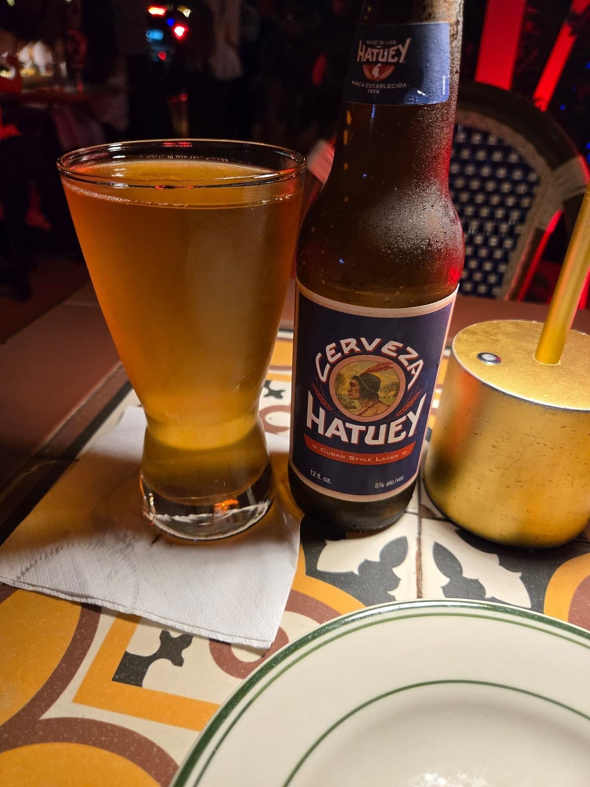 Havana 1957 Cuban restaurant drinks in Miami Beach