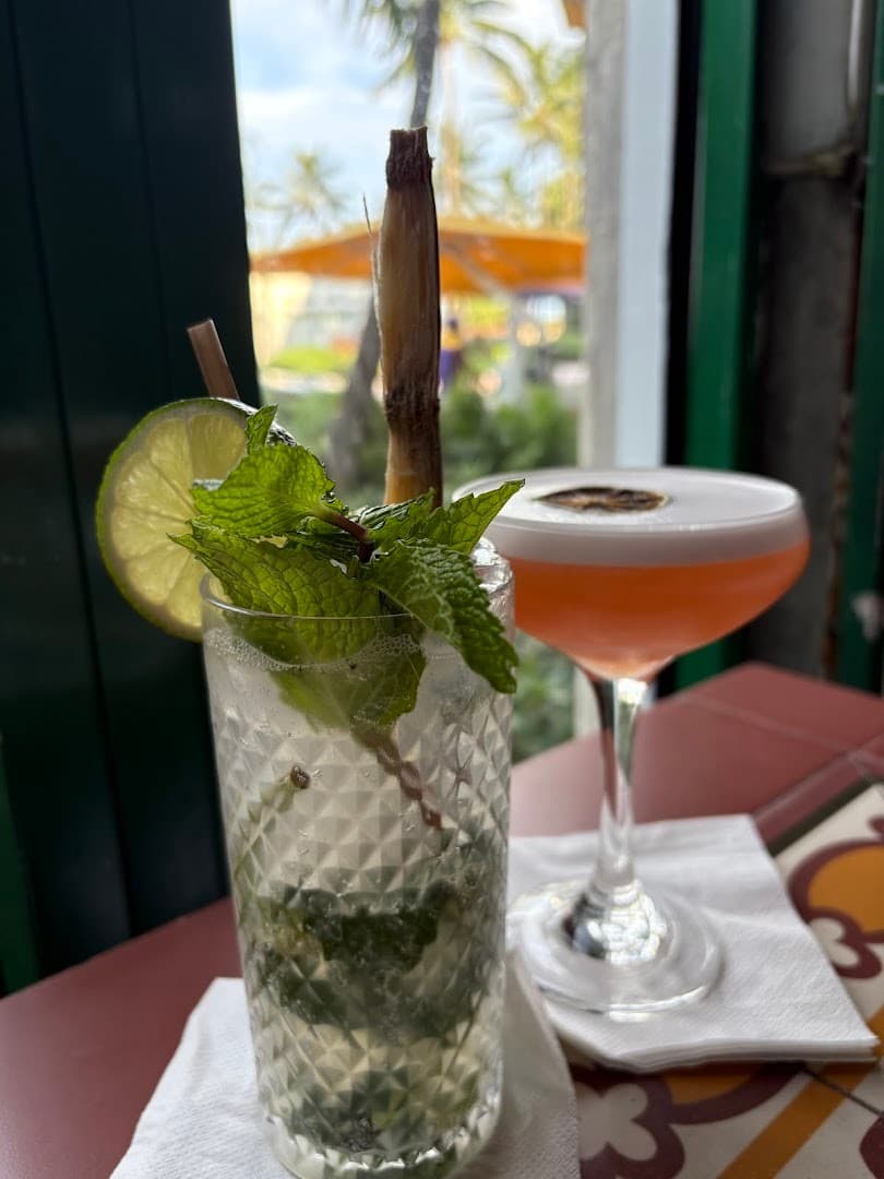 Cocktails at Havana 1957 in Miami Beach