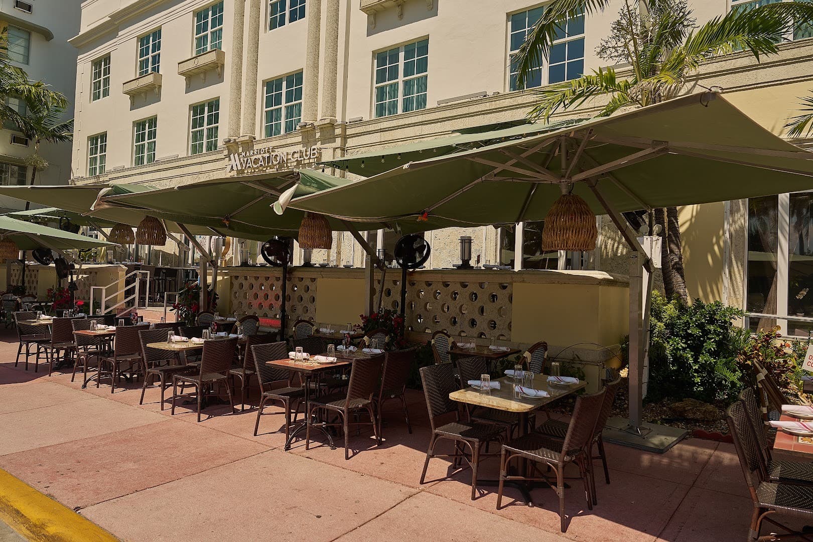 Outdoor dining area at Havana 1957 in Miami Beach