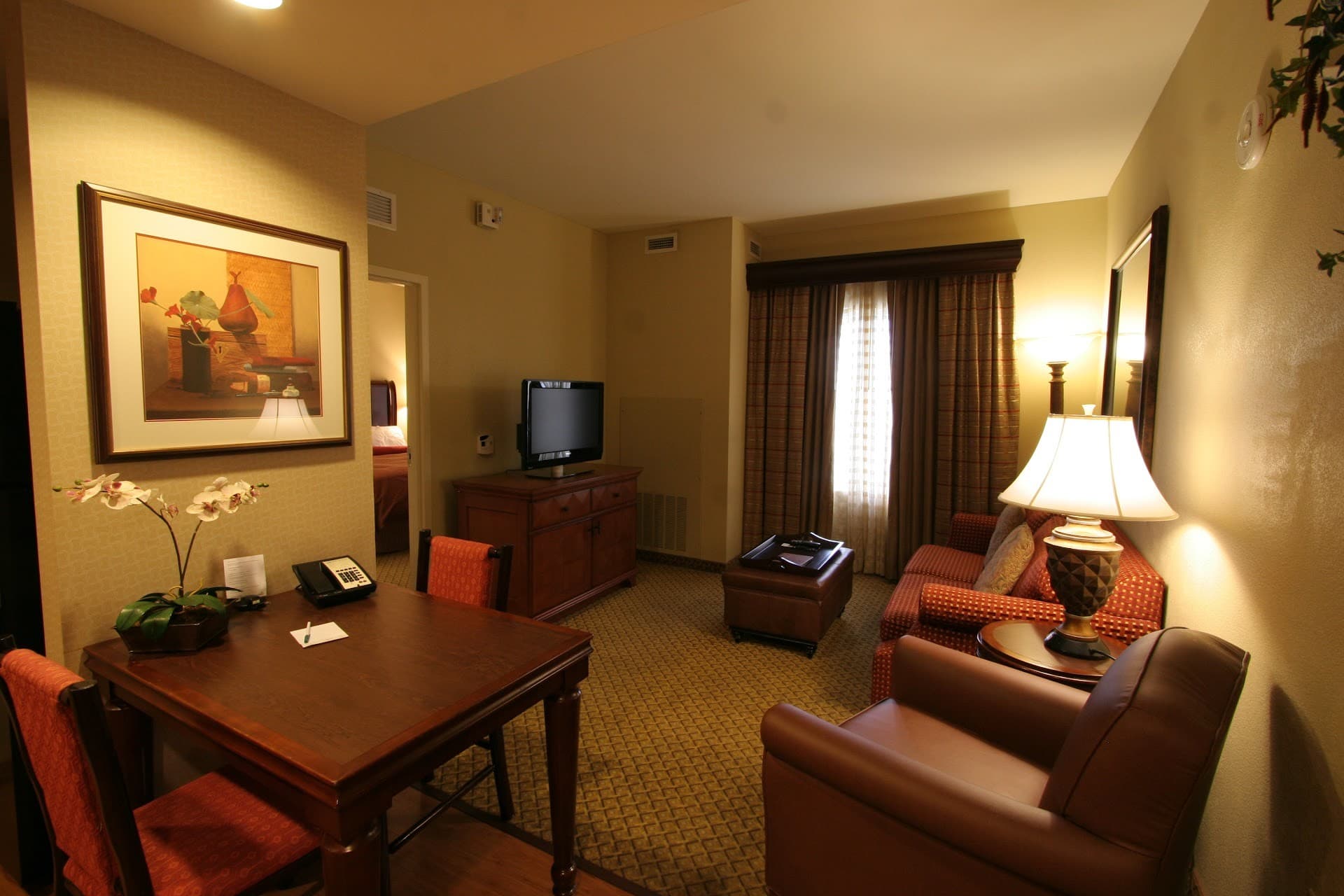 Homewood Suites by Hilton Miami - Airport West living area