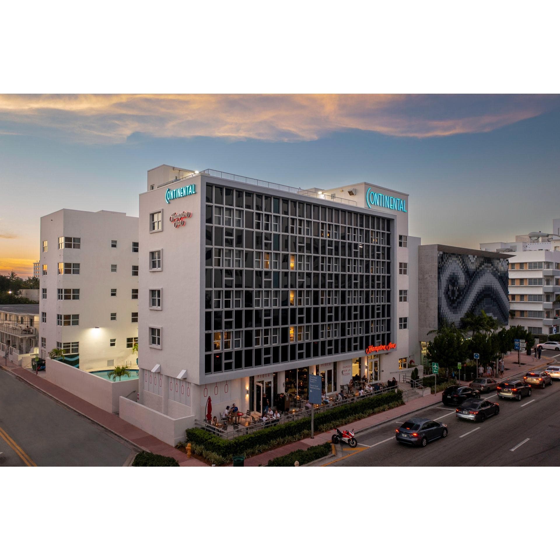 Hotel Continental Miami Beach exterior view