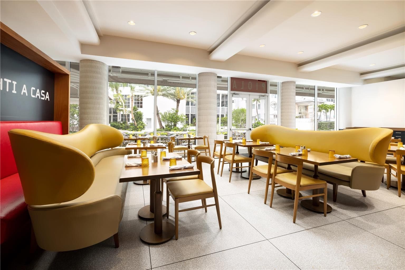 Dining area at Hotel Continental Miami Beach, Tapestry Collection by Hilton
