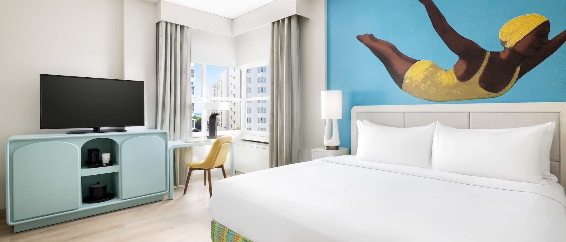 Hotel Continental Miami Beach room with modern decor