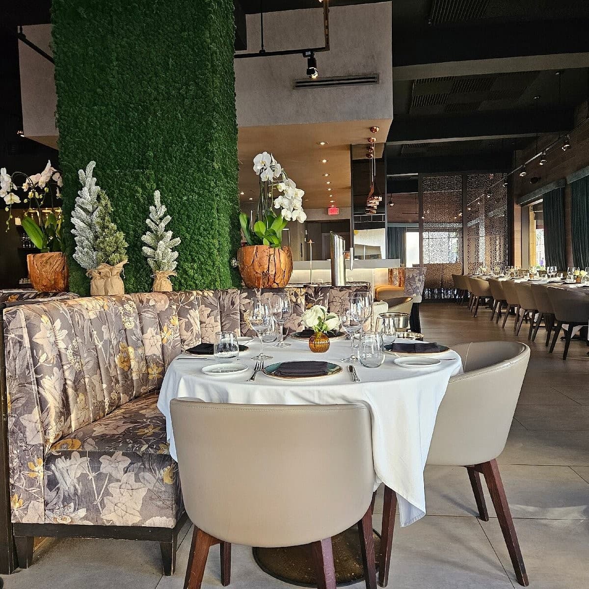 Elegant dining area at Hotel St. Michel in Coral Gables