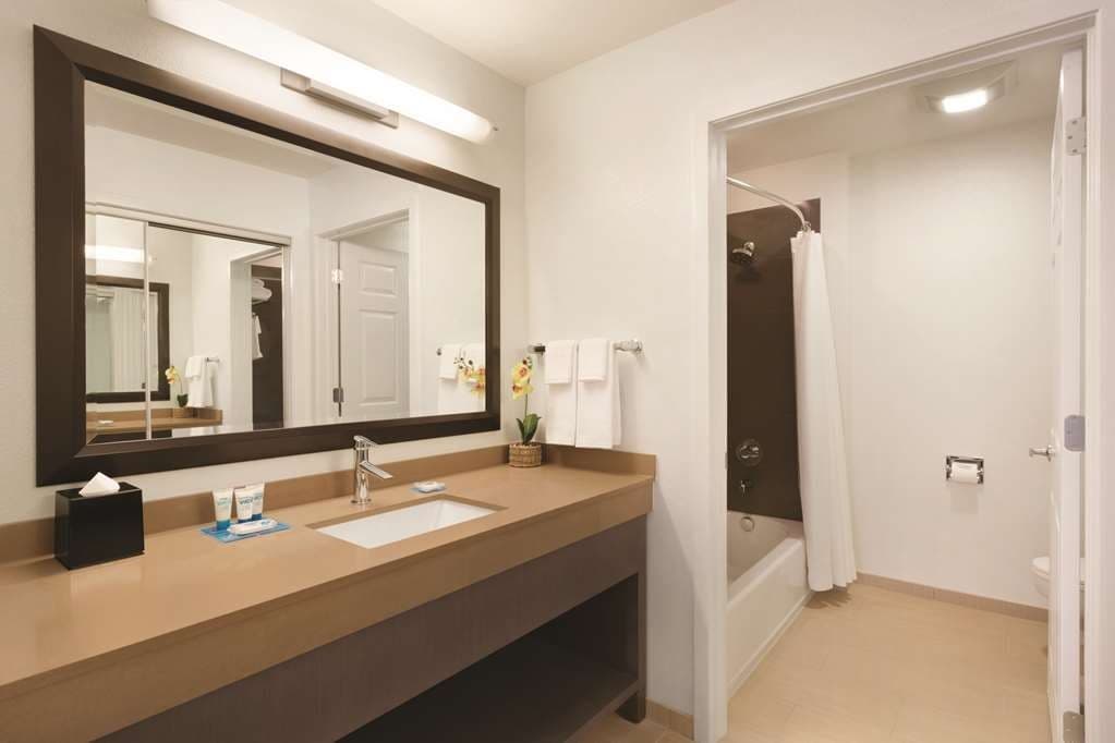 Stylish bathroom at Hyatt House Miami Airport