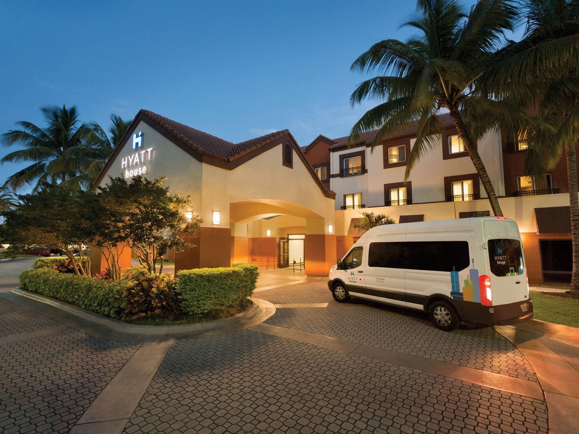 Hyatt House Miami Airport exterior view