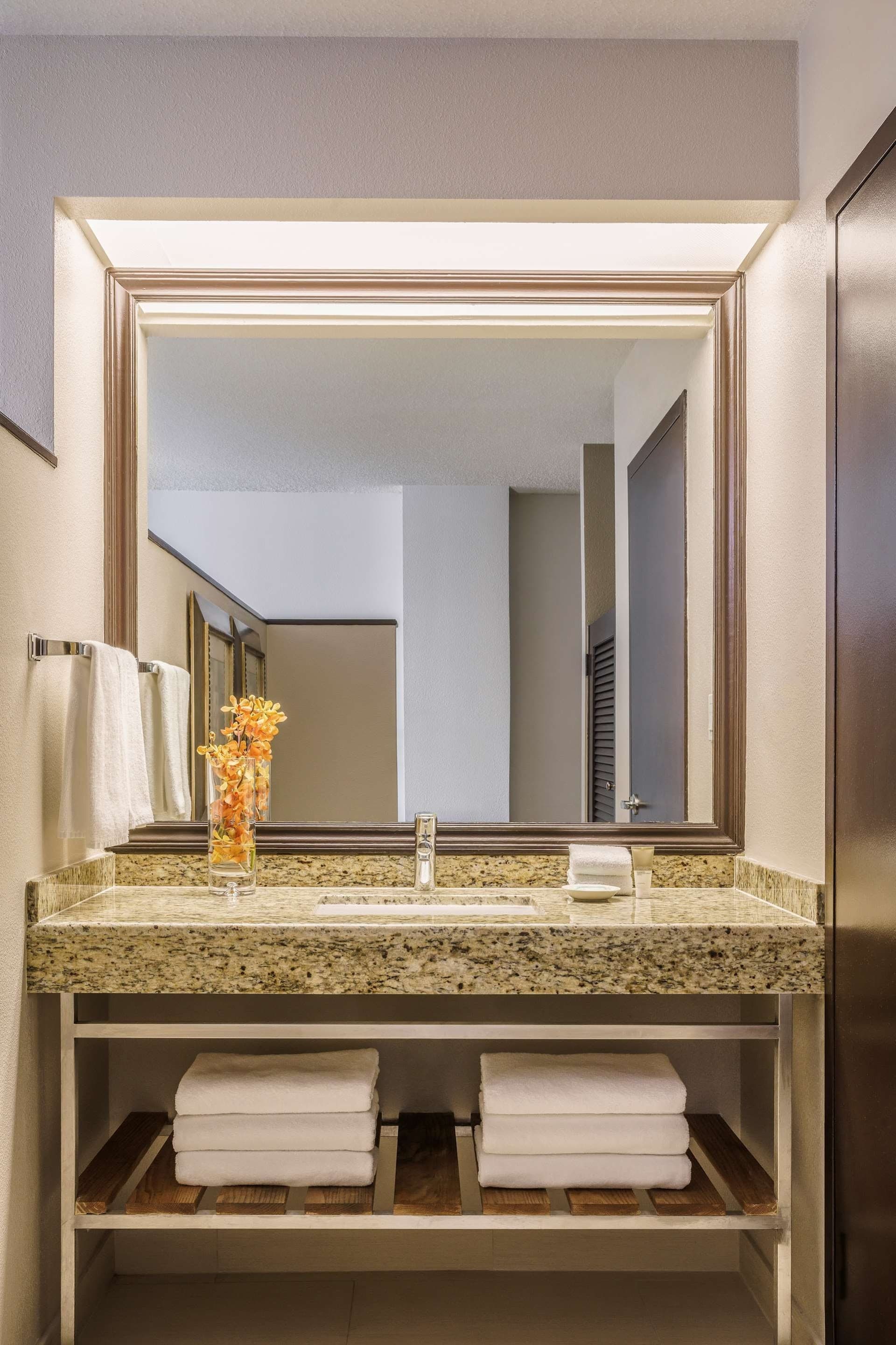 Elegant bathroom at Hyatt Regency Miami in Miami