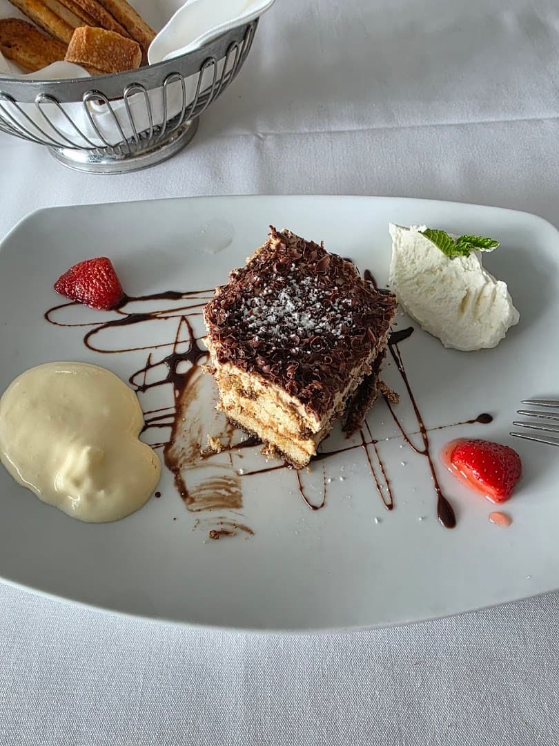 Dessert at Il Gabbiano restaurant in Miami