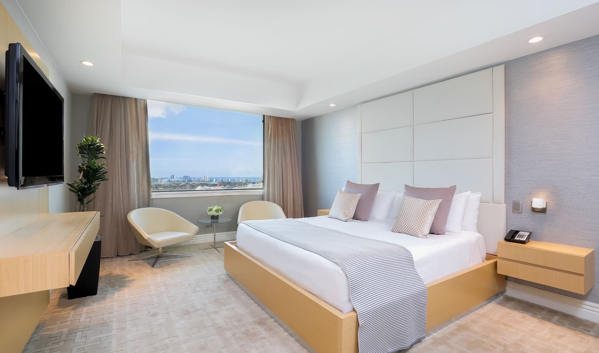 Luxury room at InterContinental Miami hotel