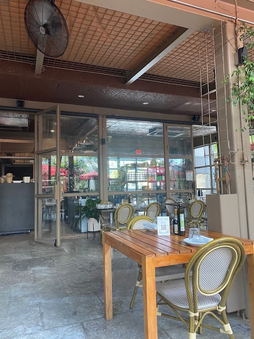 Ironside Pizza interior dining area in Miami