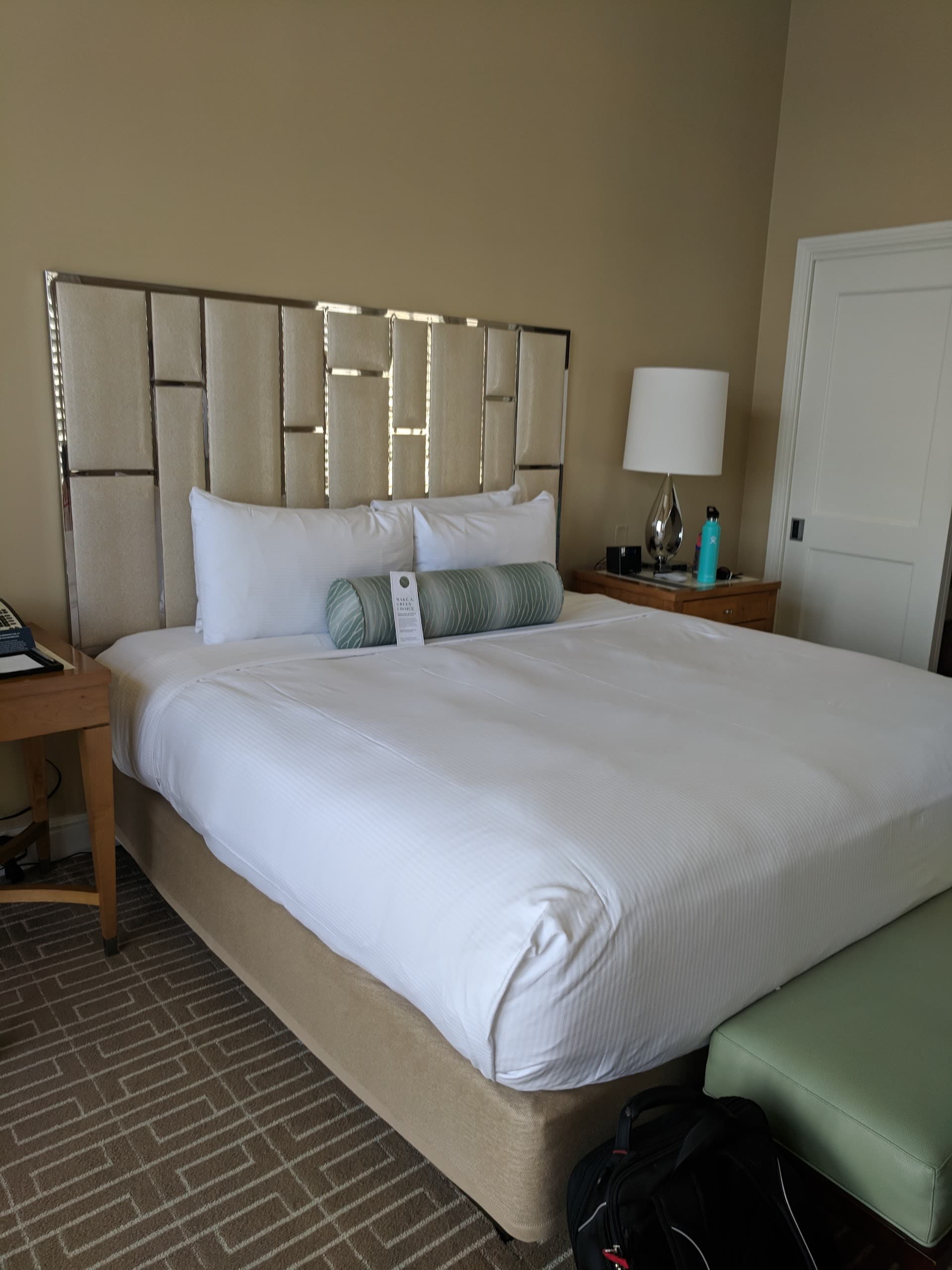 JW Marriott Miami Turnberry Resort & Spa guest room