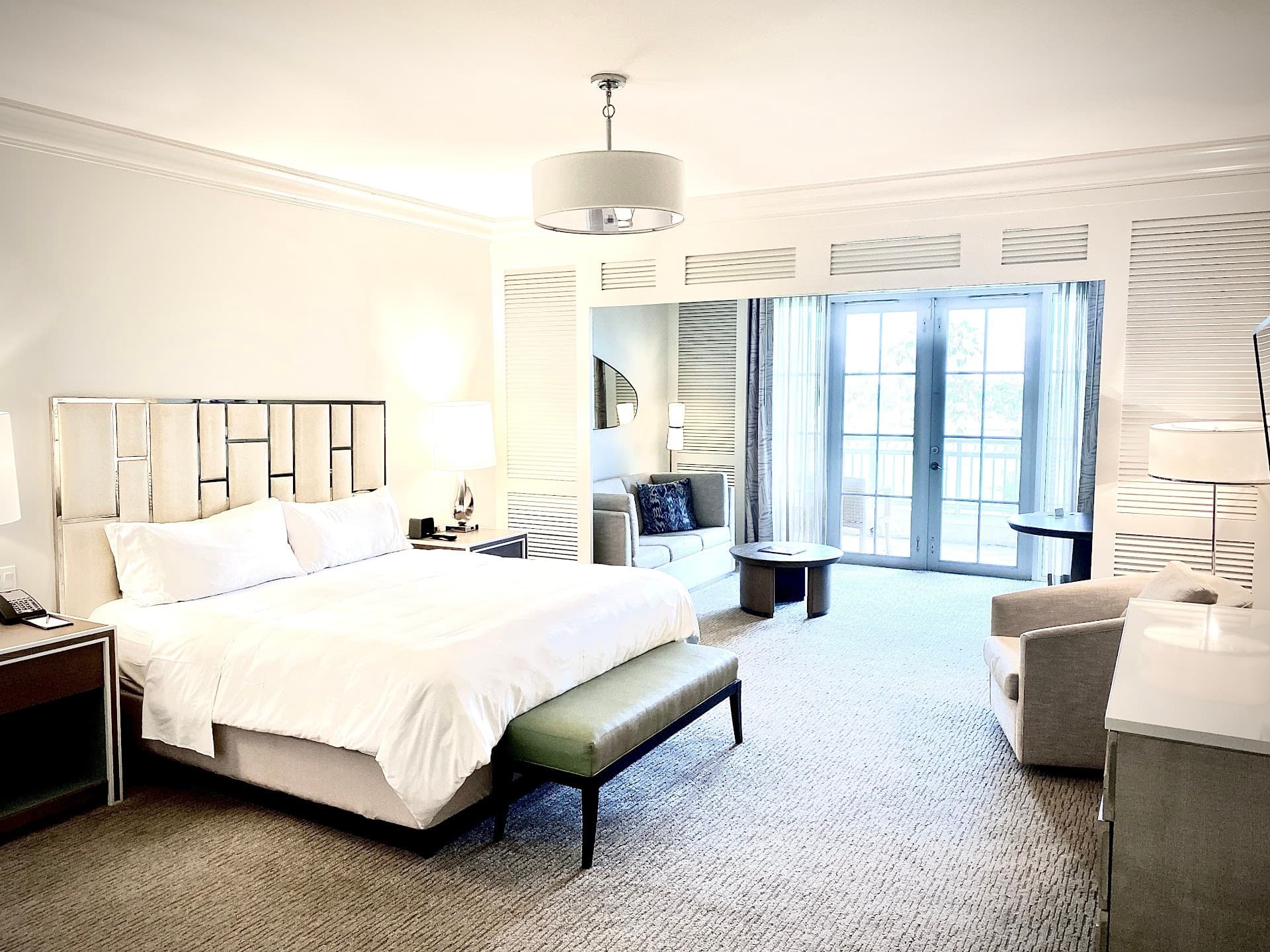 Luxury room at JW Marriott Miami Turnberry Resort & Spa in Aventura