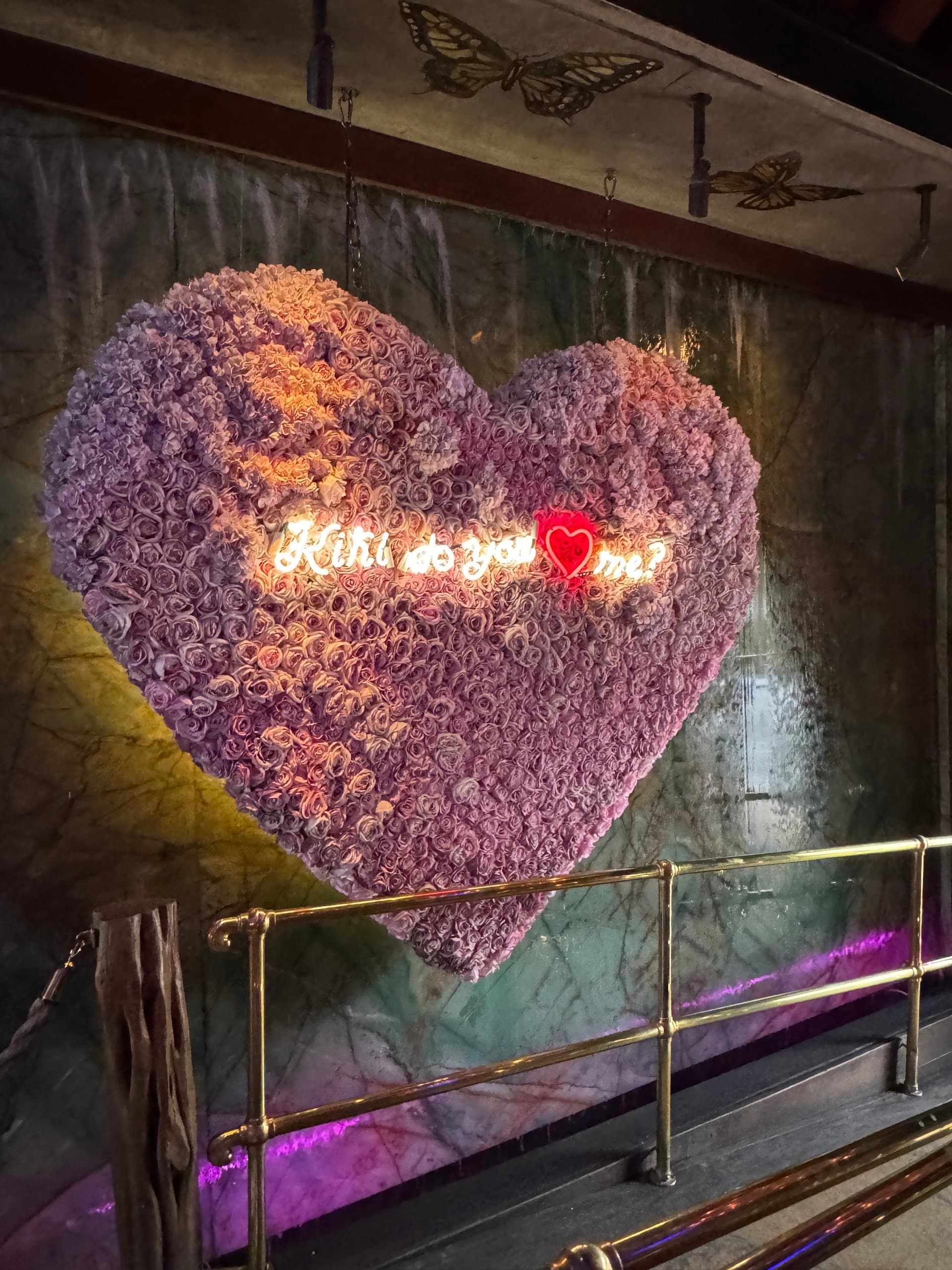 Artistic heart decoration at Kiki On The River Miami