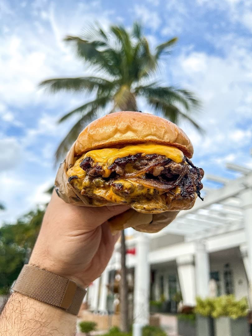 Delicious burger at La Birra Bar in Wynwood, Miami