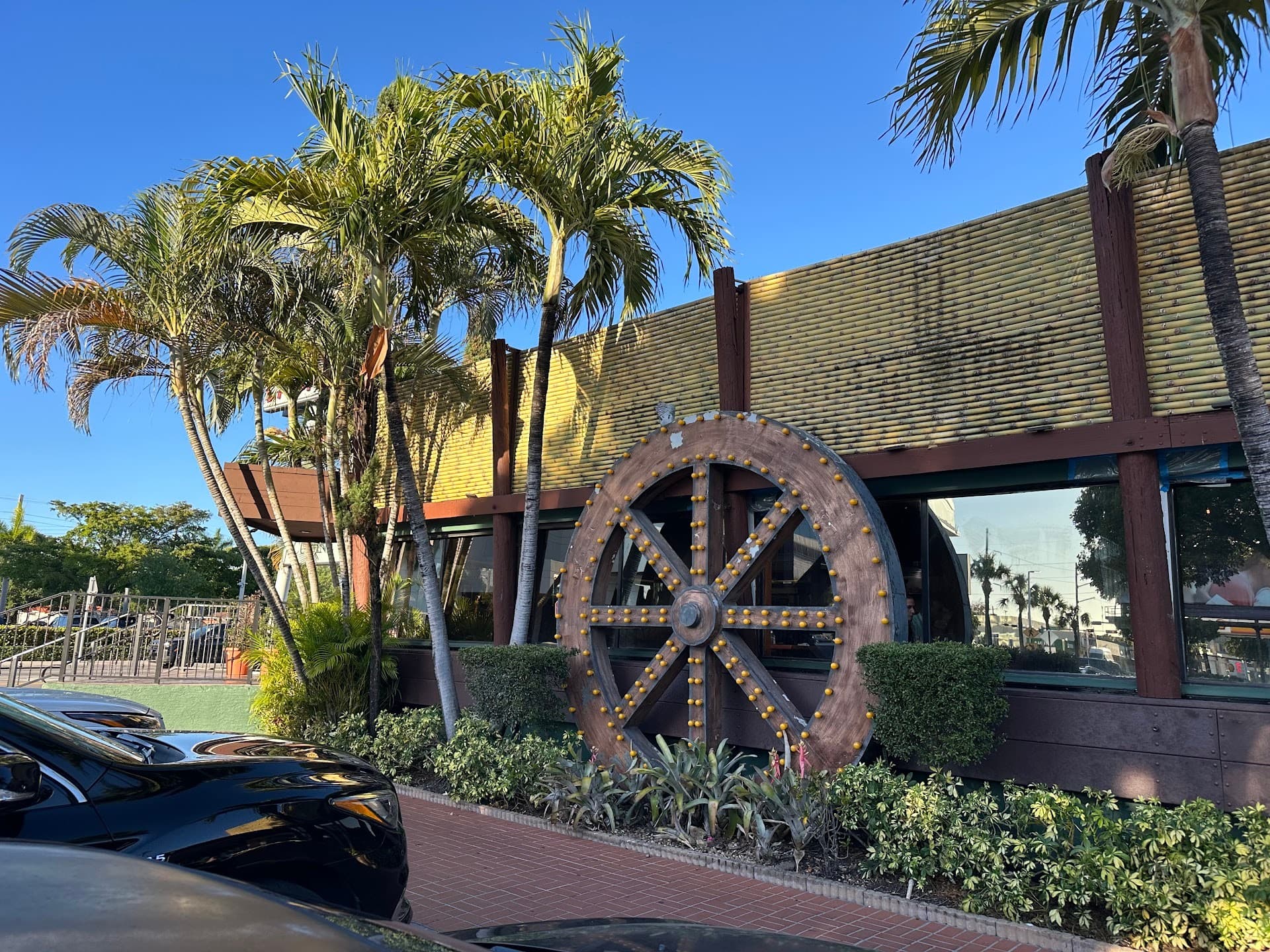 La Carreta restaurant exterior in Miami
