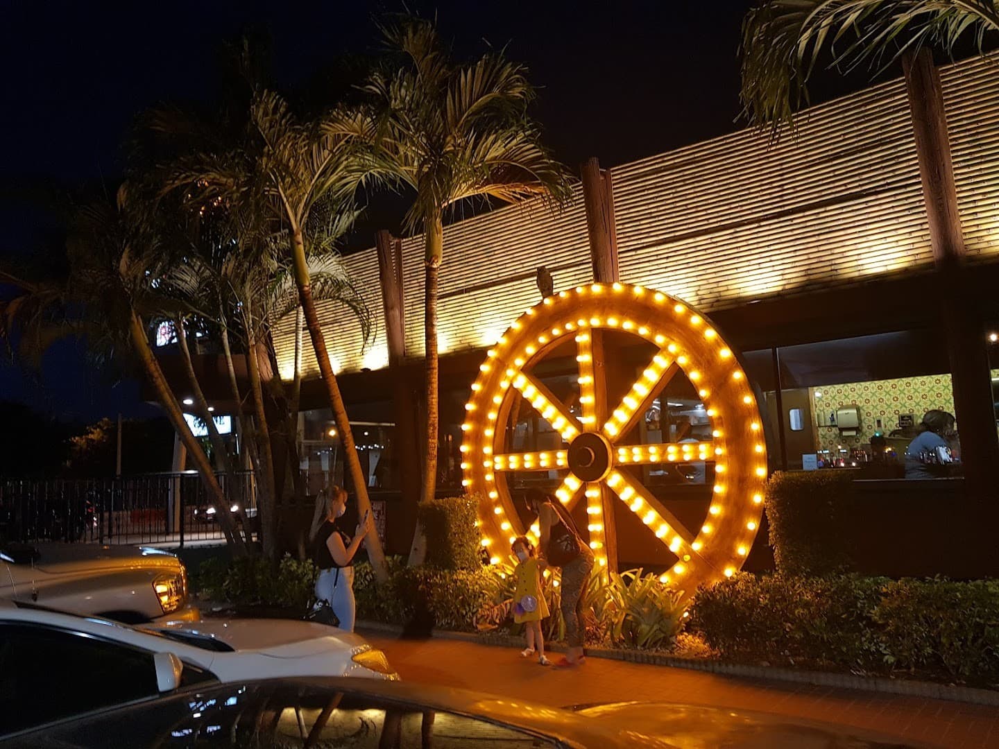 La Carreta restaurant exterior at night in Miami