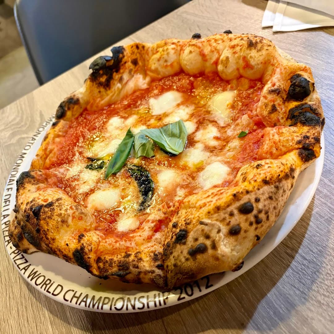 Delicious pizza at La Leggenda Pizzeria in Miami Beach