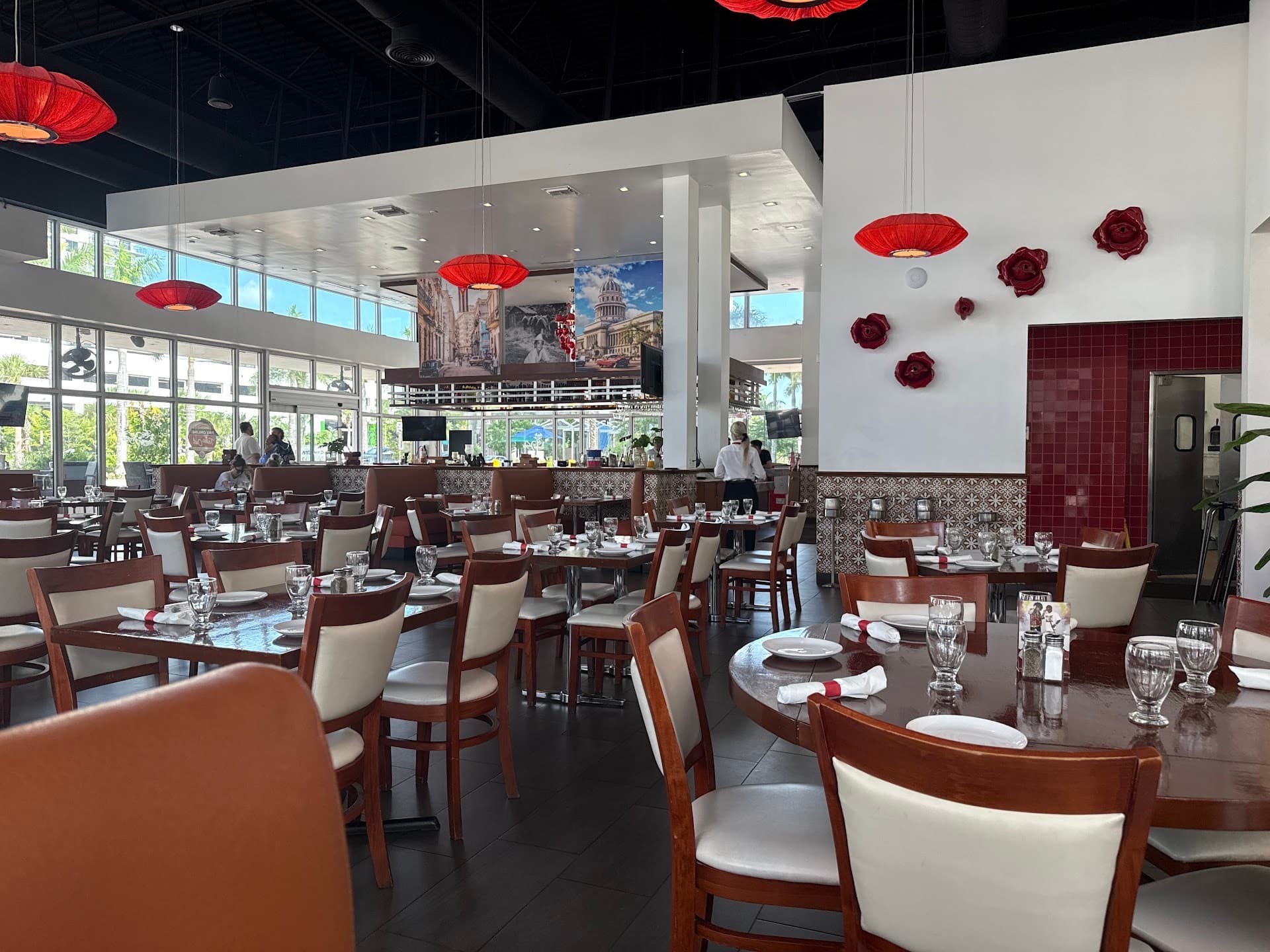 Interior view of Las Vegas Cuban Cuisine in Doral