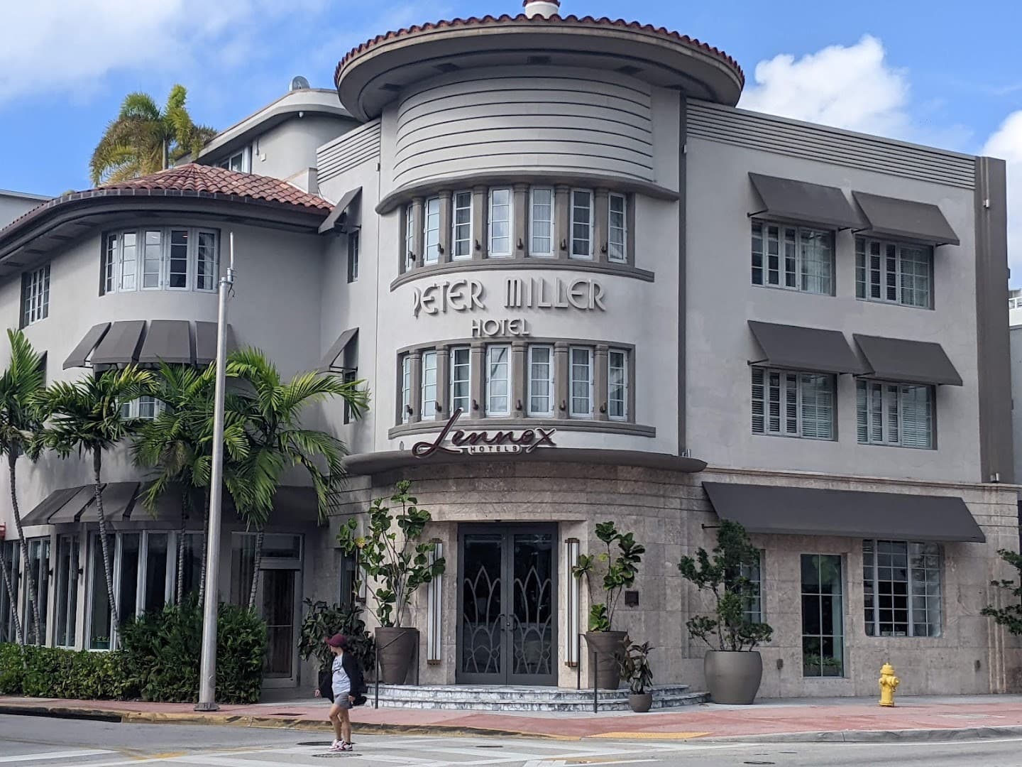 Lennox Miami Beach hotel exterior view
