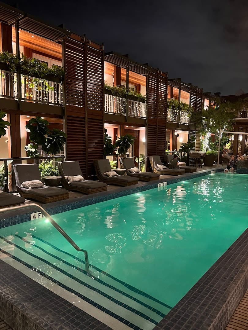 Lennox Miami Beach hotel pool at night