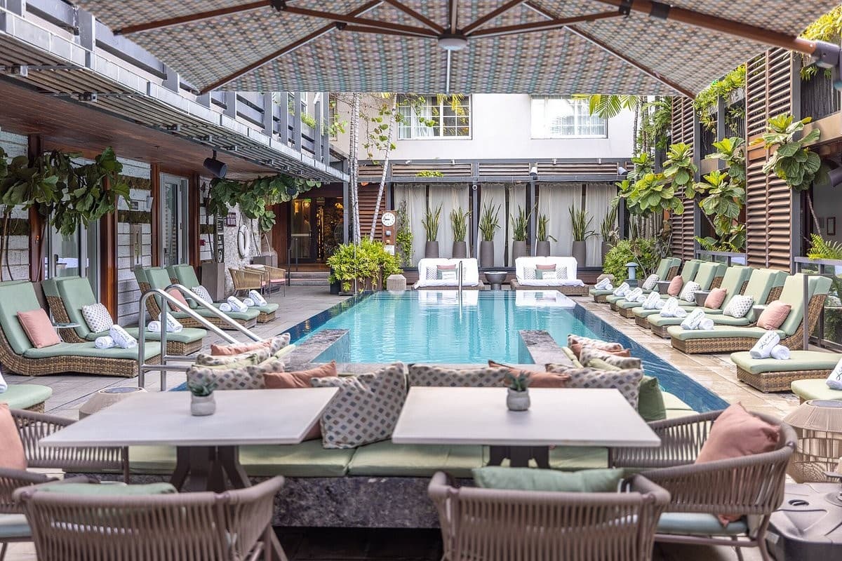 Lennox Miami Beach hotel pool area with seating