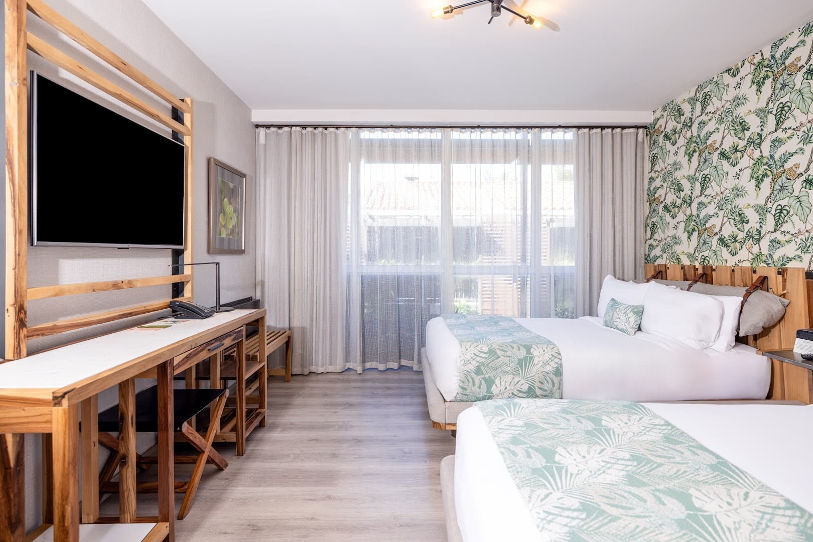 Lennox Miami Beach hotel room with modern decor