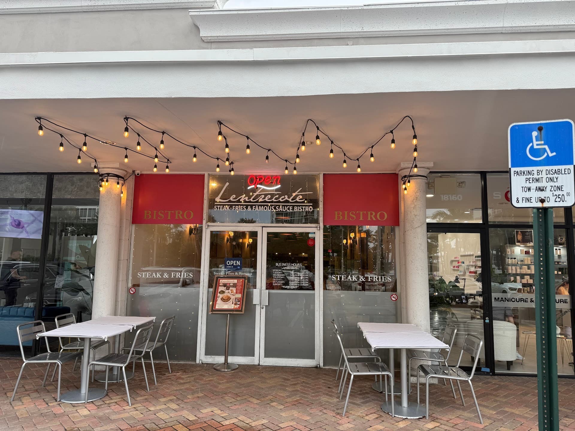 Lentrecote French Restaurant exterior in Sunny Isles Beach