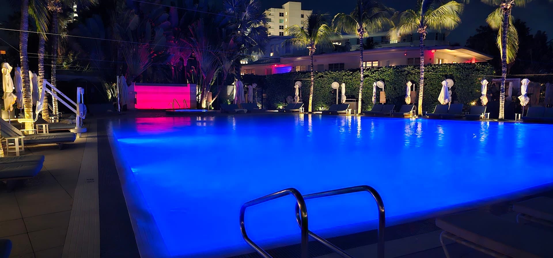 Lido Bayside pool ambiance at night in Miami Beach