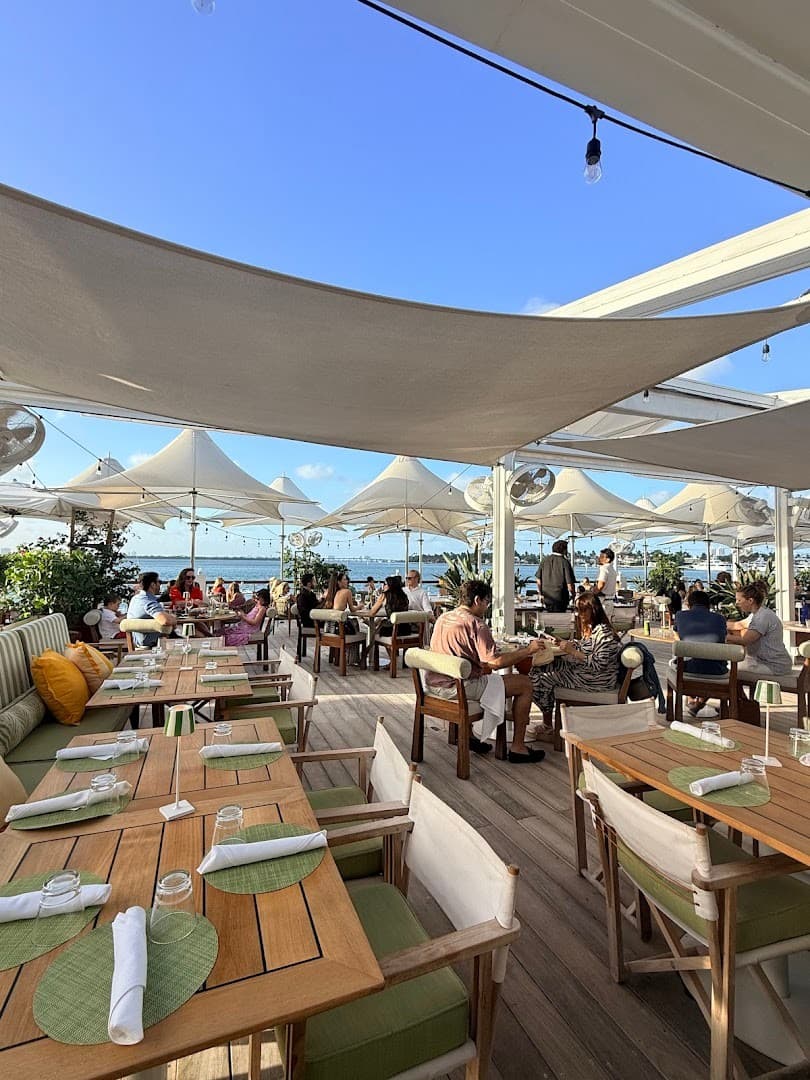 Lido Bayside dining scene in Miami Beach