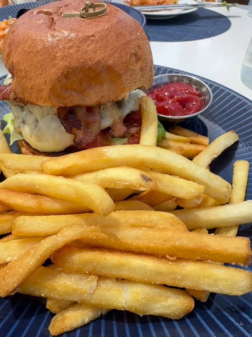 Burger and fries at Lido Bayside in Miami Beach