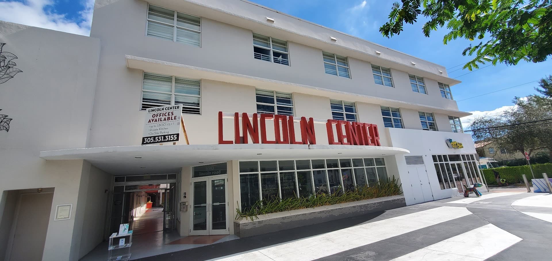 Lincoln Center building in Miami