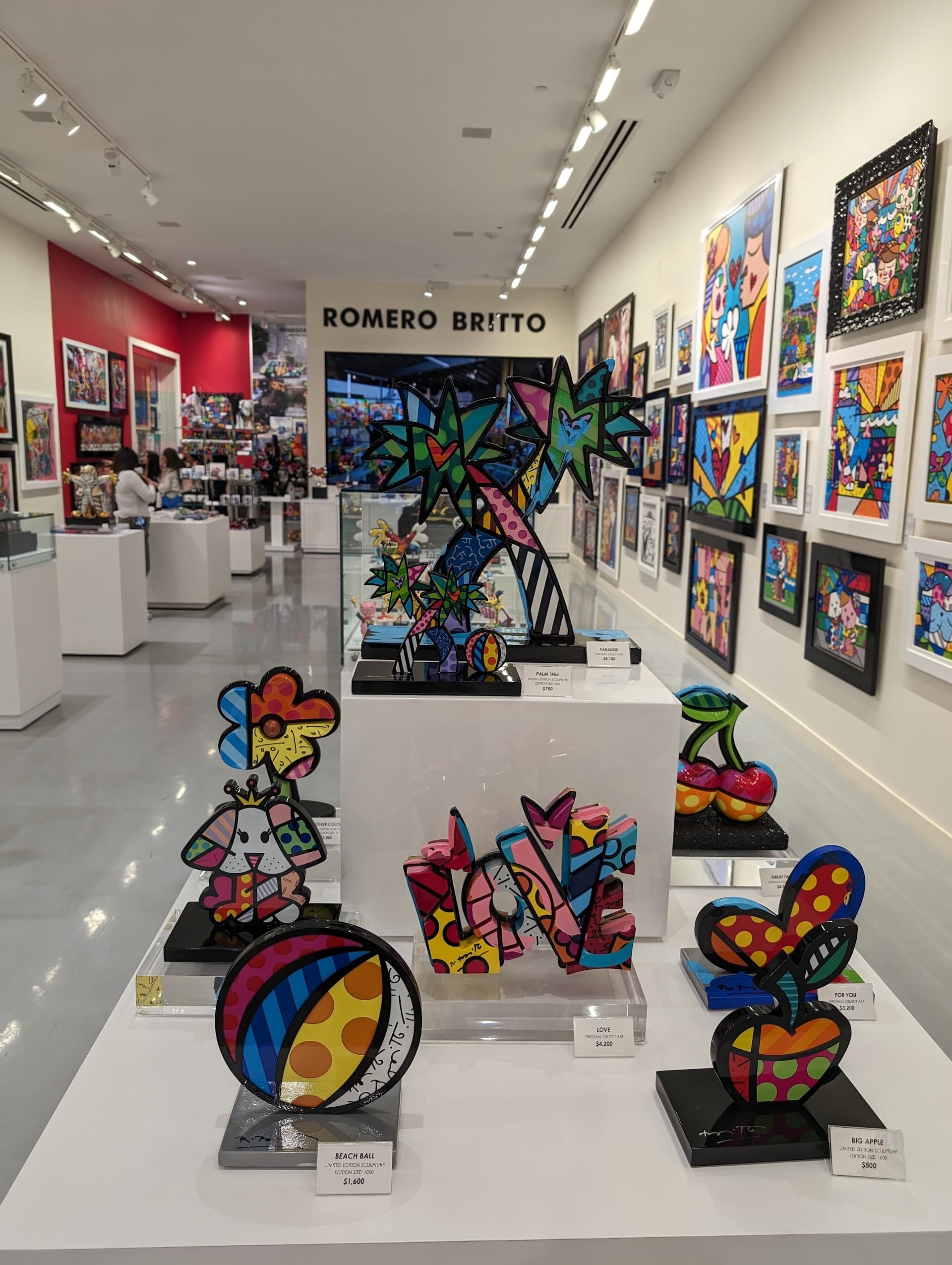 Colorful artwork display at Romero Britto, Miami