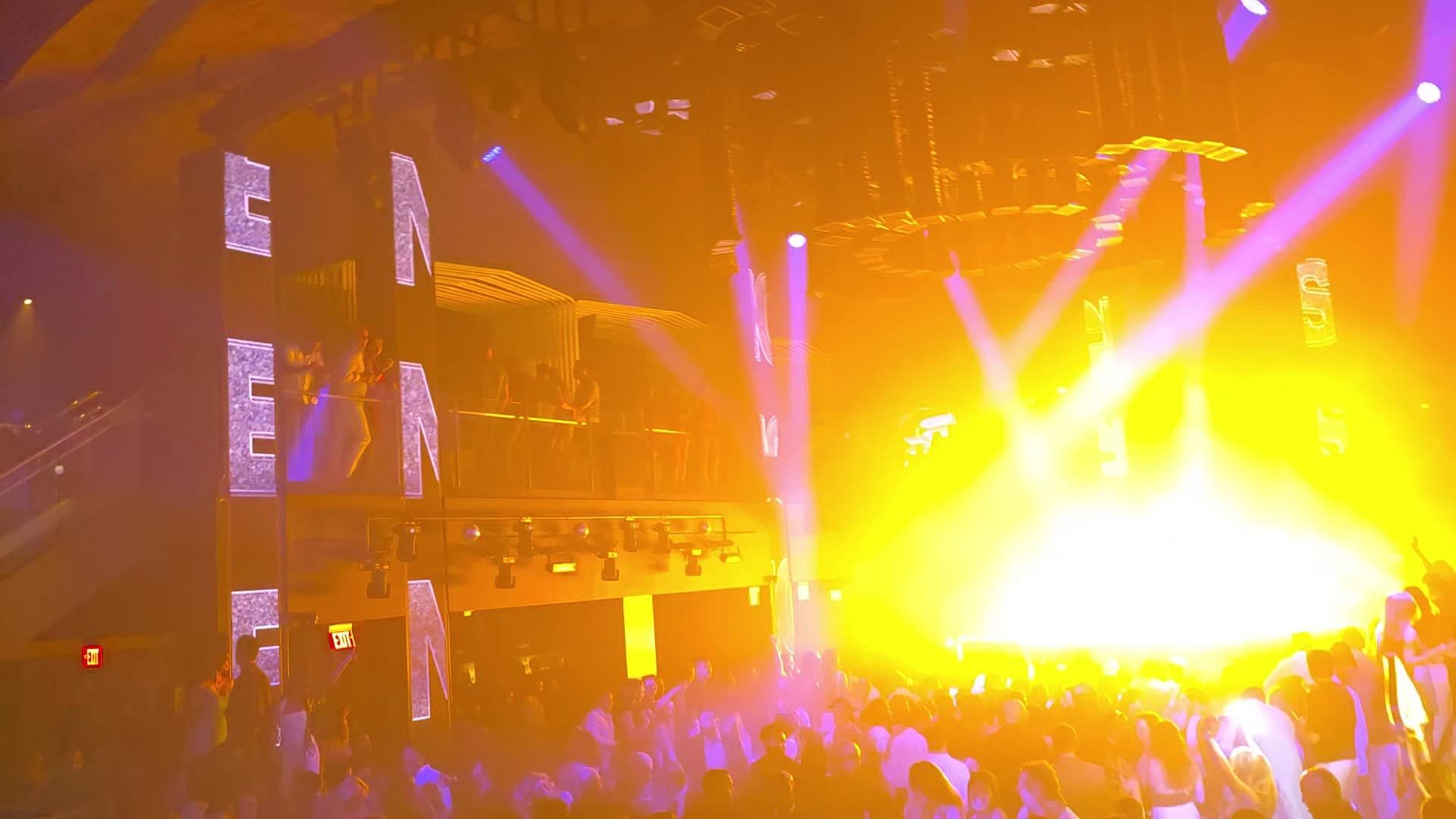 LIV Nightclub vibrant dancefloor scene Miami Beach