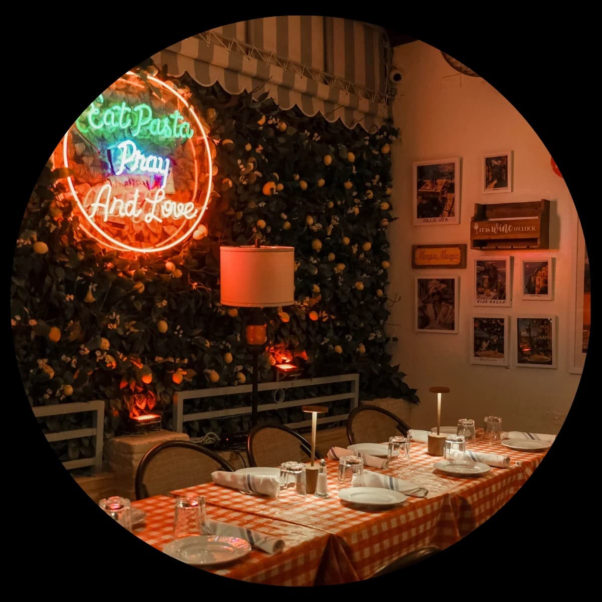 Interior of ll Pastaiolo in Miami Beach with vibrant decor