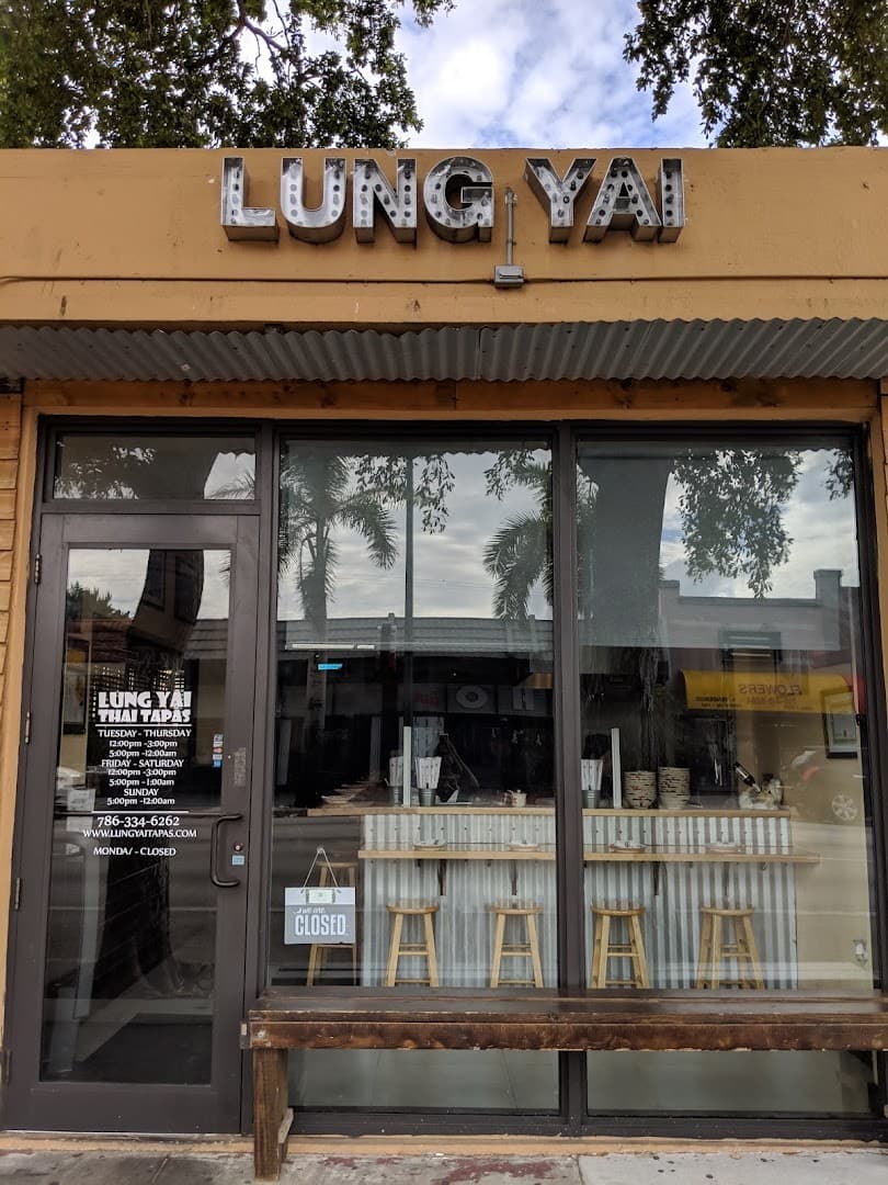 Lung Yai Thai Tapas restaurant exterior in Miami