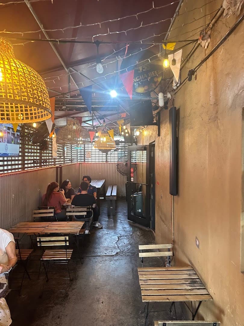Interior view of Lung Yai Thai Tapas in Miami