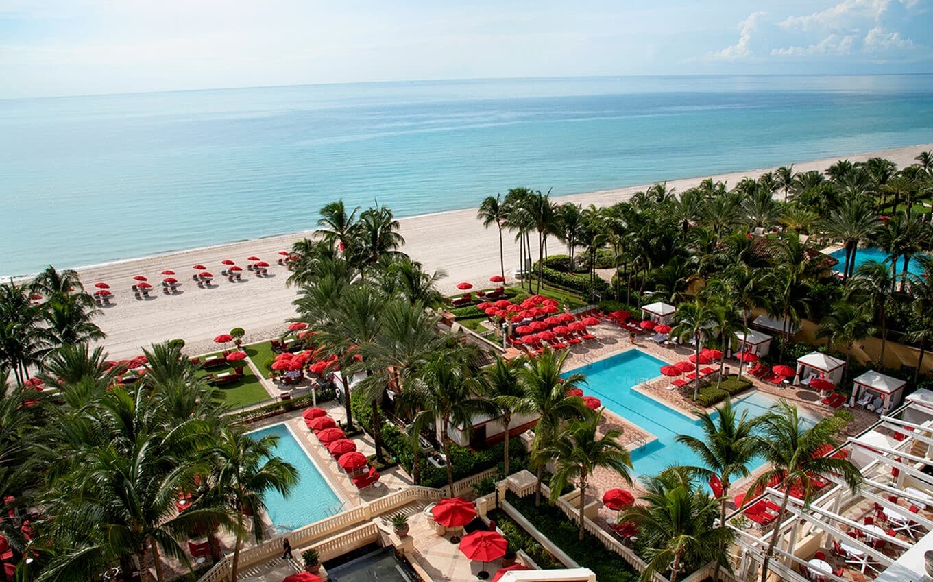 Marseilles Beachfront Hotel view in Miami Beach