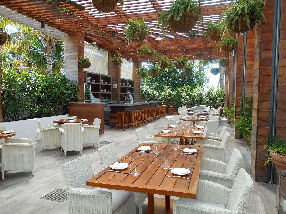 Matador Room dining area at 2901 Collins Ave