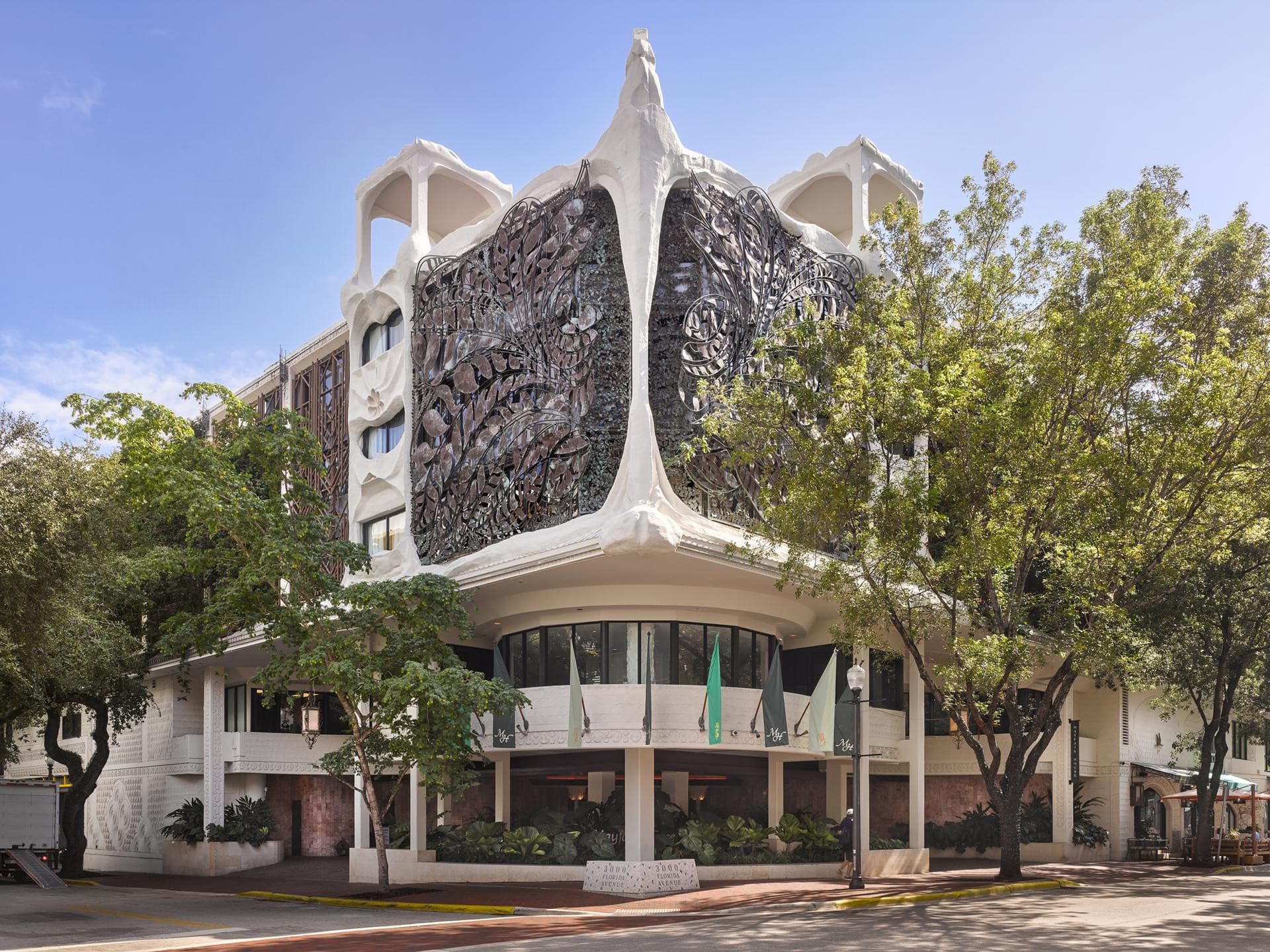 Mayfair House Hotel & Garden exterior in Miami