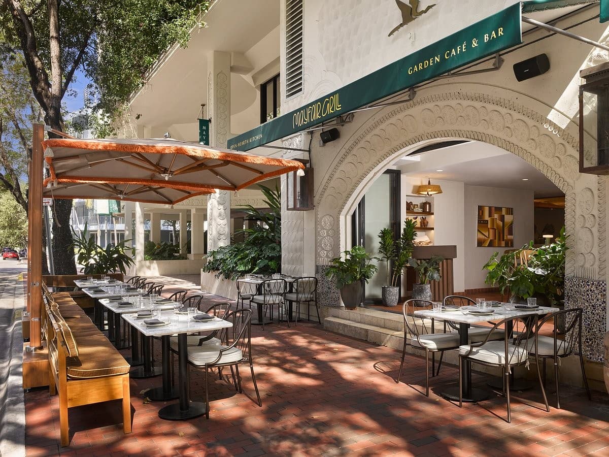 Mayfair House Hotel & Garden outdoor seating area in Miami