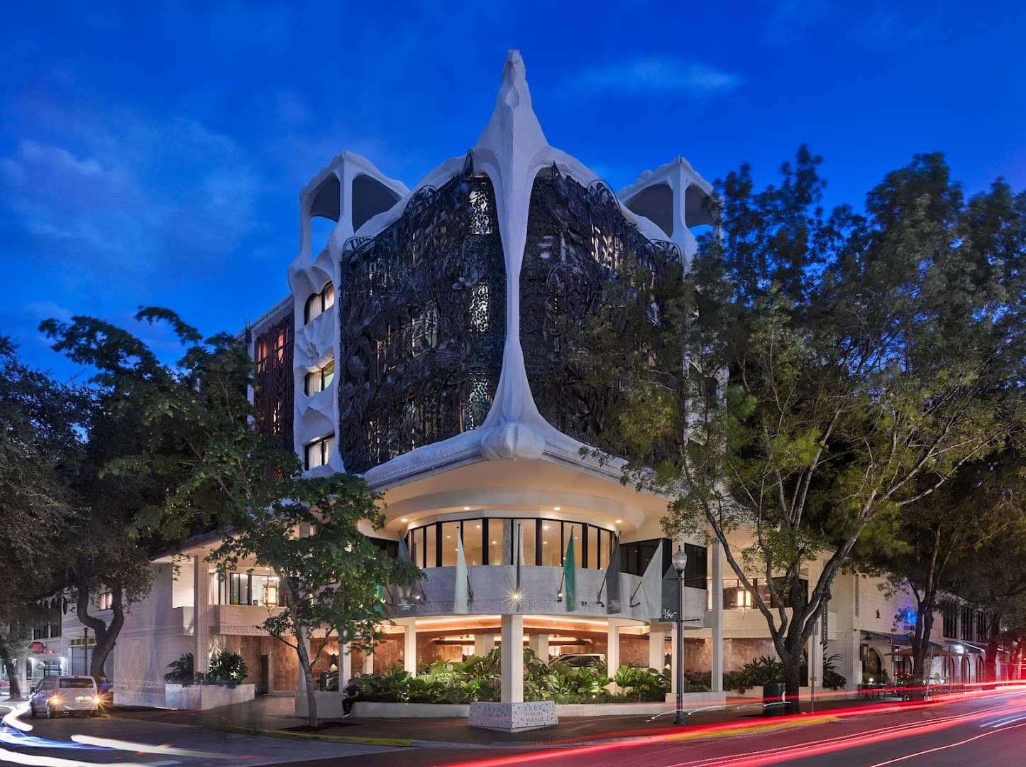 Mayfair House Hotel & Garden exterior view in Miami