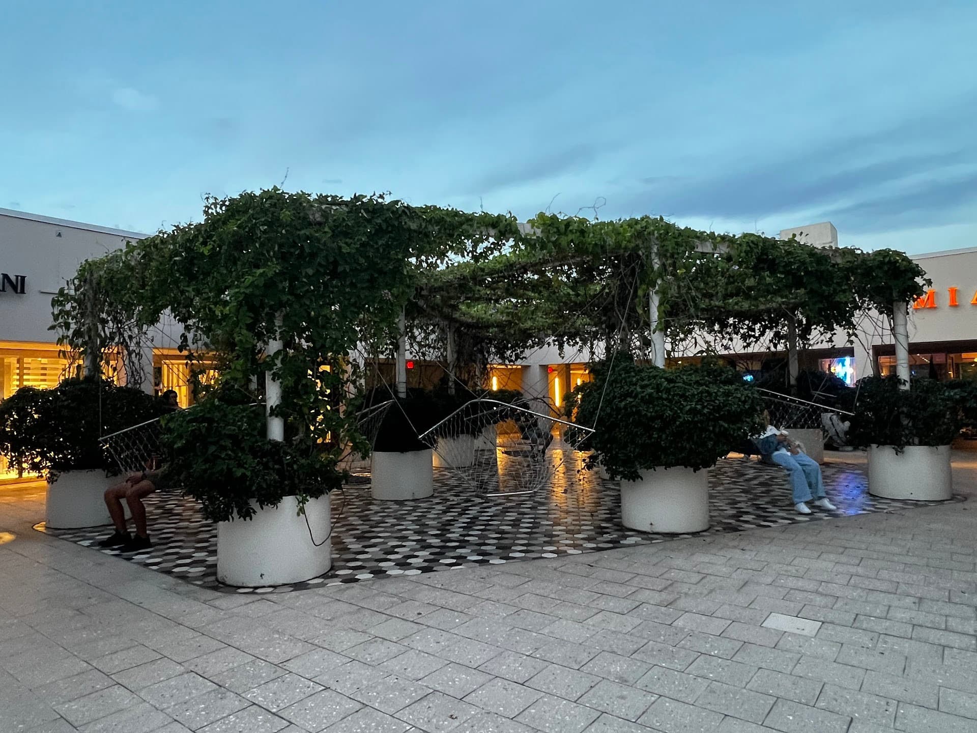 Charming outdoor ambiance at Mia Market Food Hall in Miami